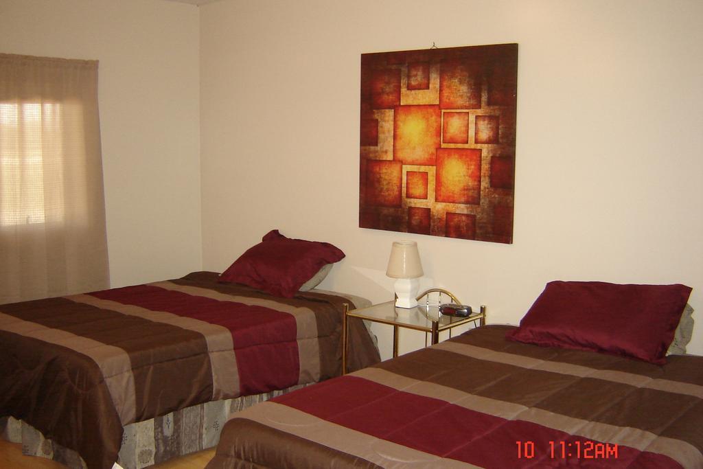 Radisson Midway Motel חדר תמונה